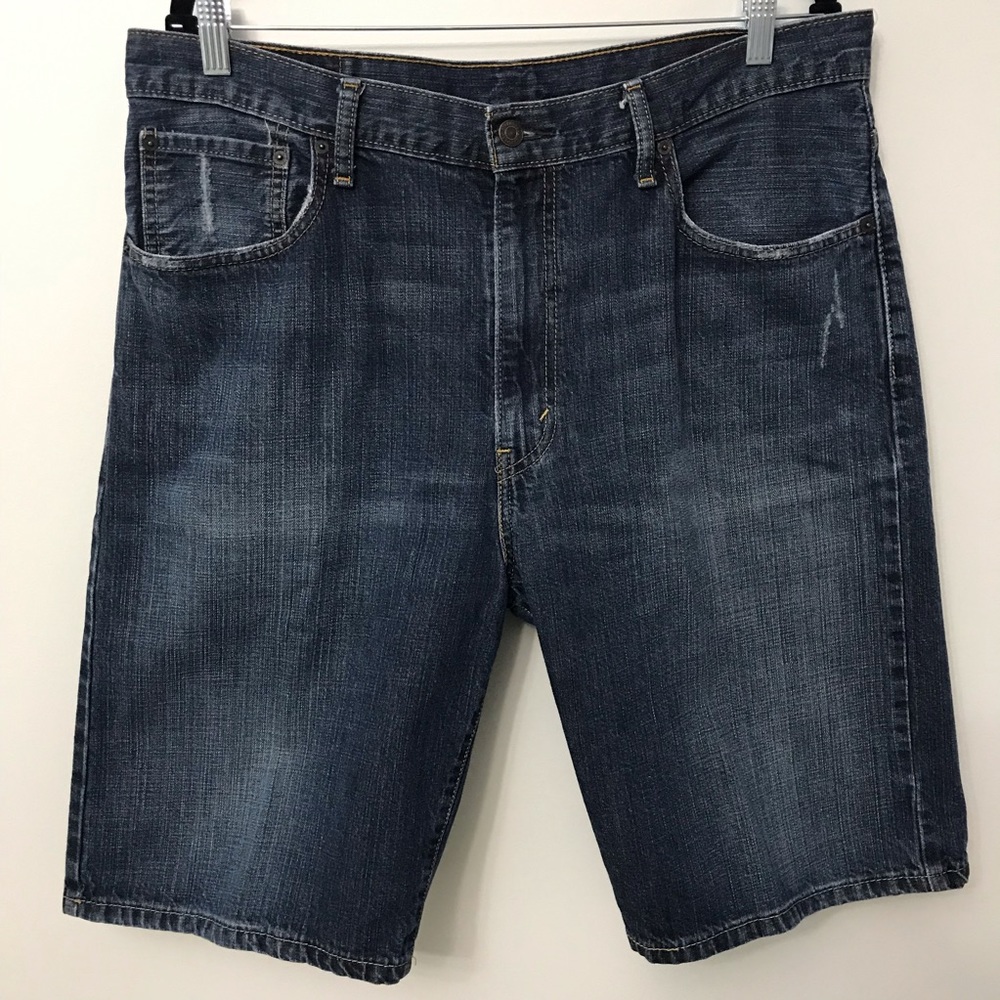 Levi’s jean shorts size 38